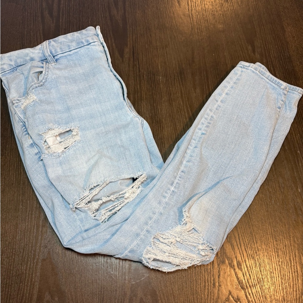 American Eagle Outfitters Light Blue Distressed Jeans